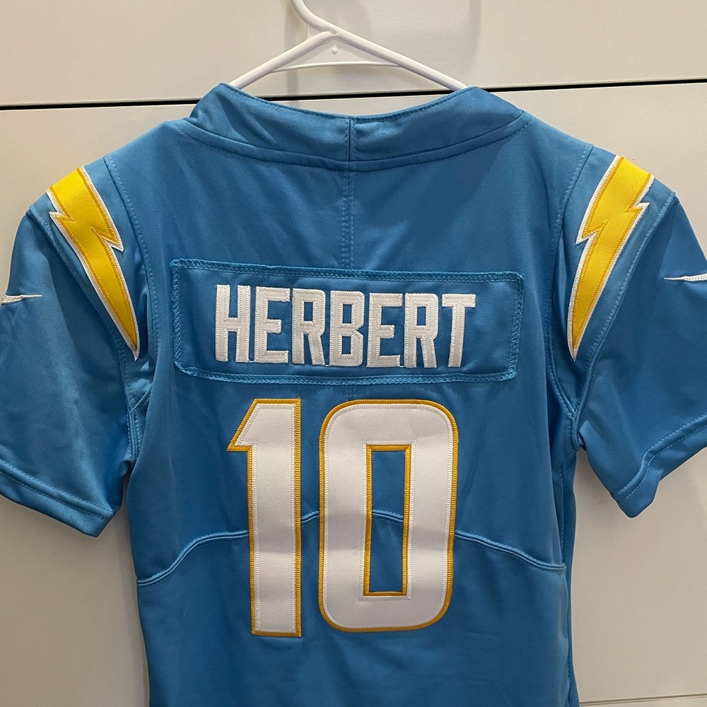 Los Angeles chargers football Jersey. Herbert